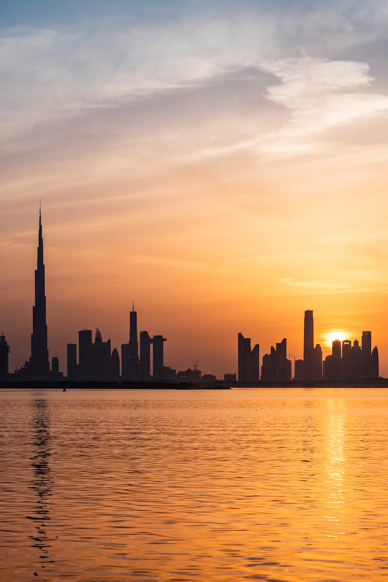 Çölün Ortasında Modern Bir Mucize: Dubai’de Yaşamanın Gerçekleri